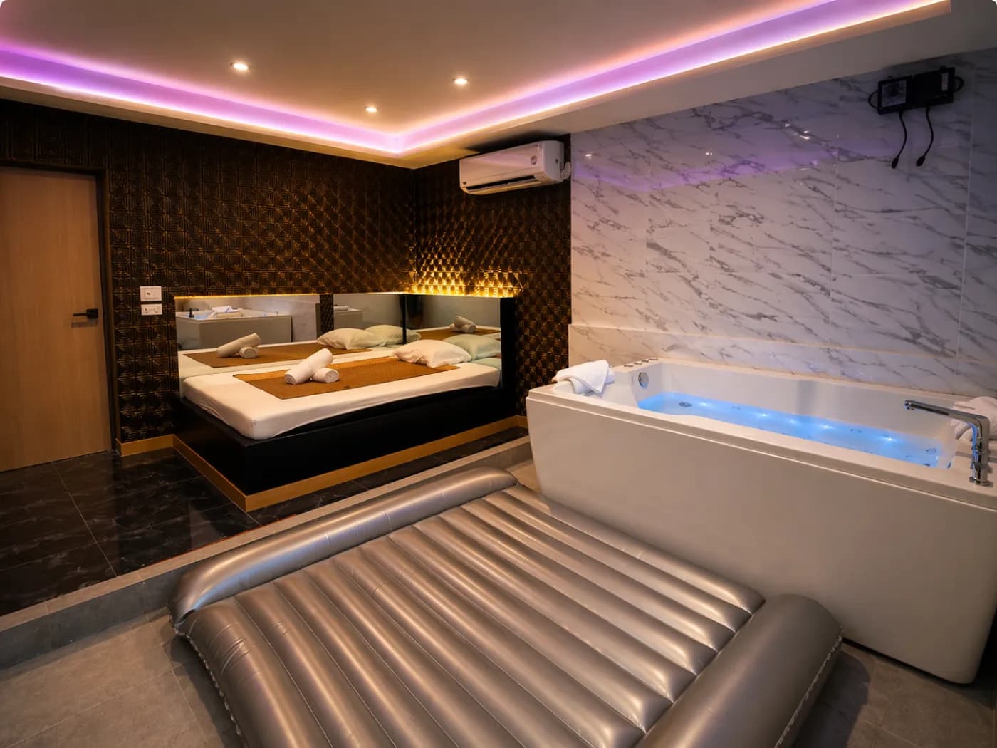 VIP Jacuzzi + Nuru Mat — luxury nuru massage suite in Bangkok