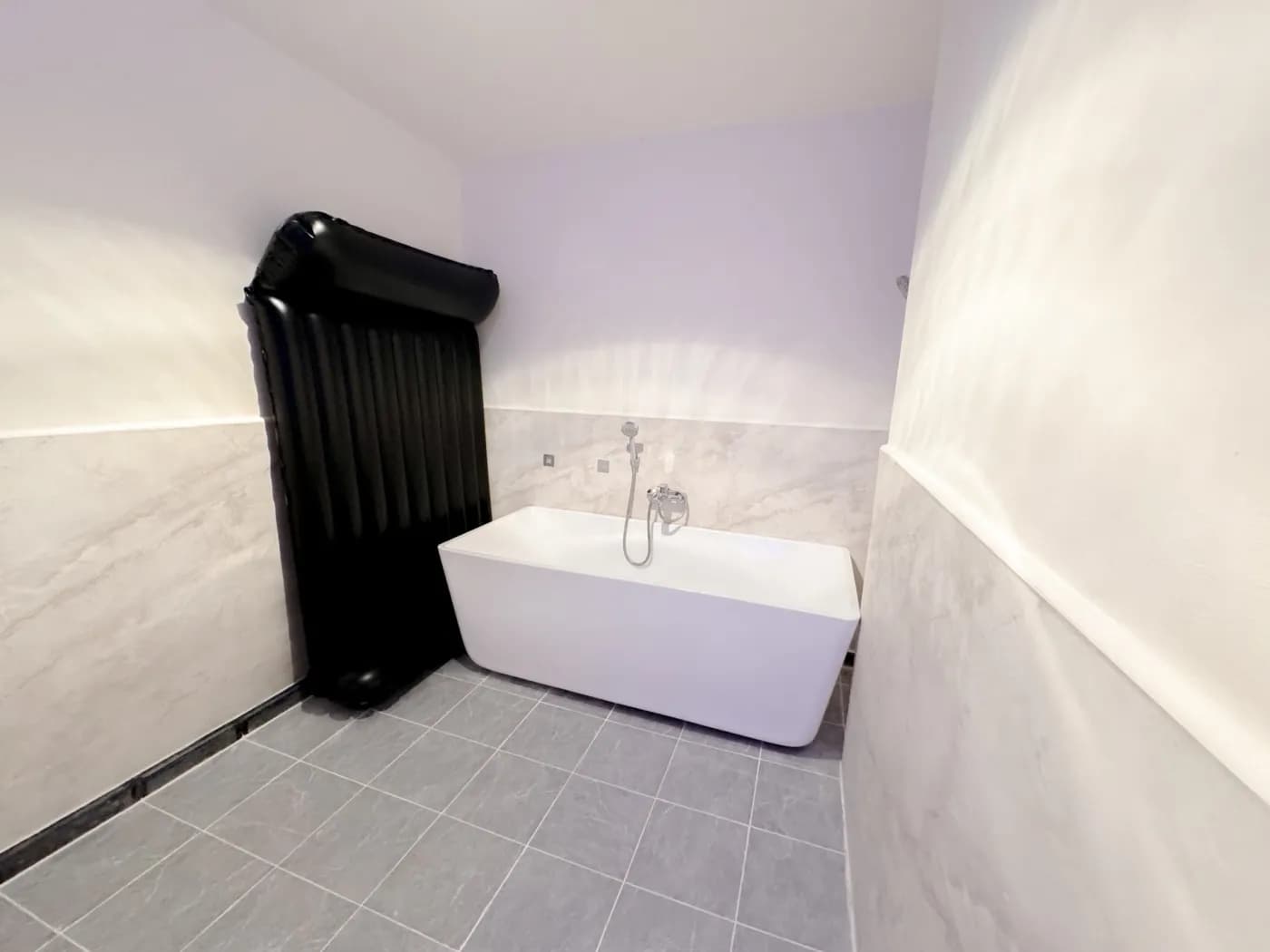 VIP Bathtub + Nuru Mat — luxury nuru massage suite in Bangkok
