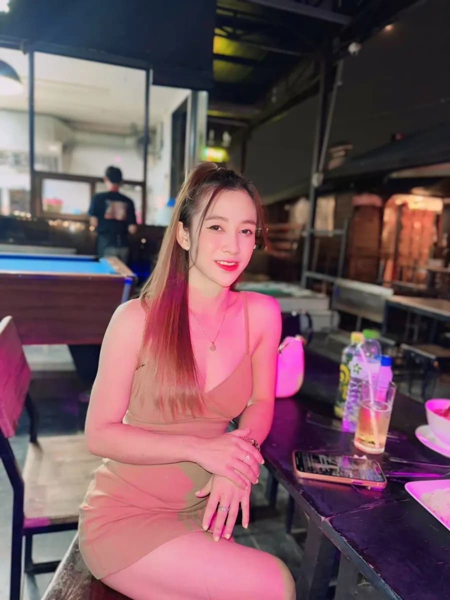 Lena — nuru massage therapist Bangkok